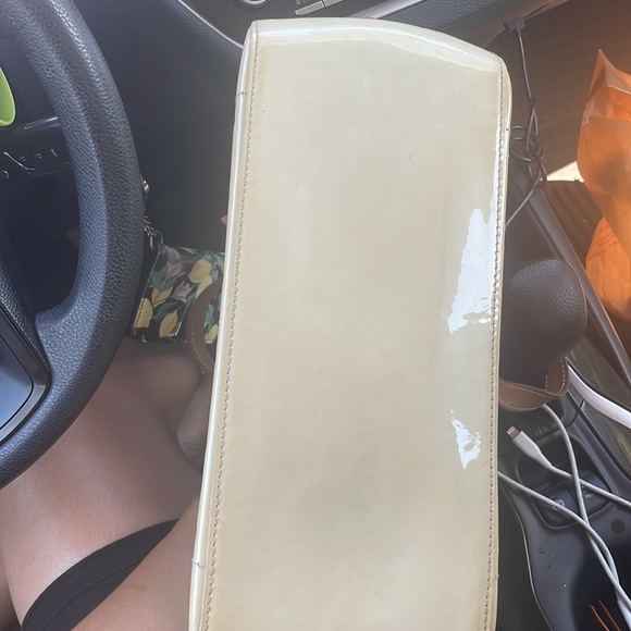 LOUIS VUITTON VERNIS SHOULDER PURSE BAG - Picture 10 of 17